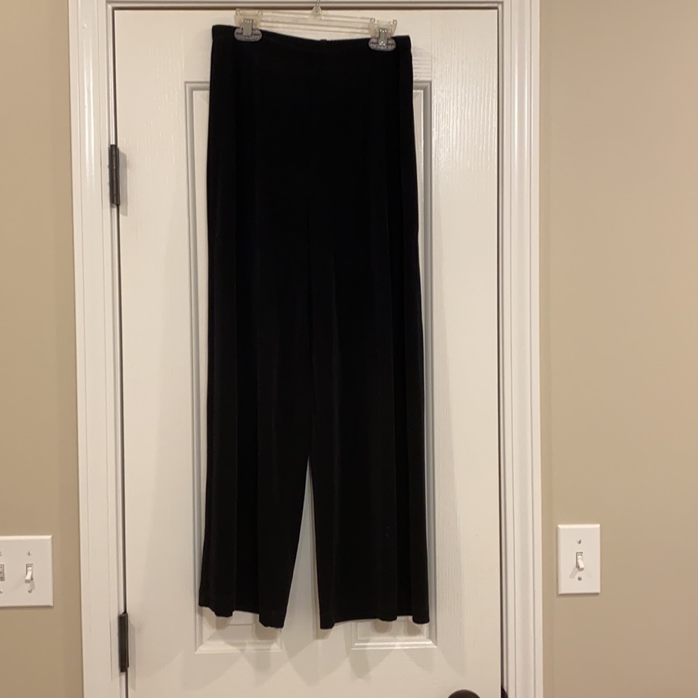 Chico’s Travelers Pants Size 1 Black